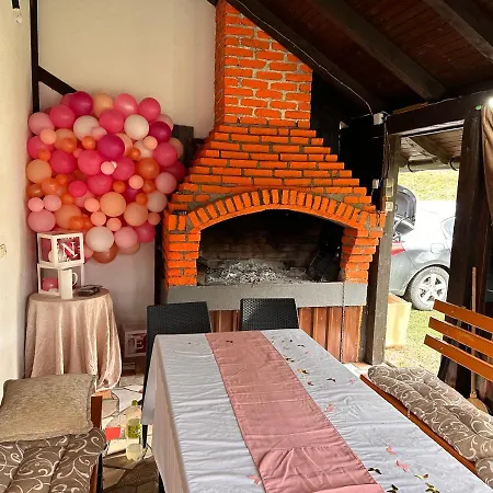 Vikendica House Ferienhaus